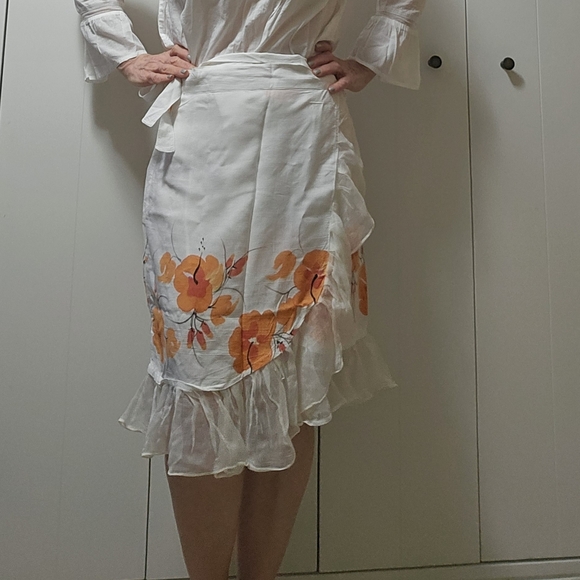 Women’s skirt - Picture 1 of 4